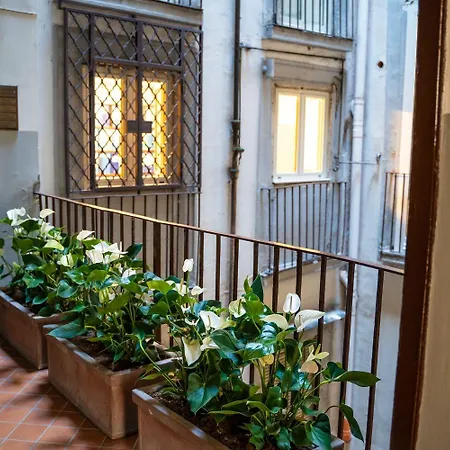 Time Frühstückspension Neapel