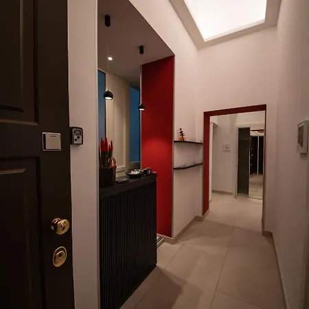 Time 4* نابولي