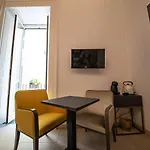 Time Nocleg ze śniadaniem Neapol